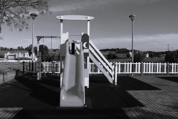 Projeto "Requalificação do Parque Infantil da Urbanização dos Chães" está concluído 